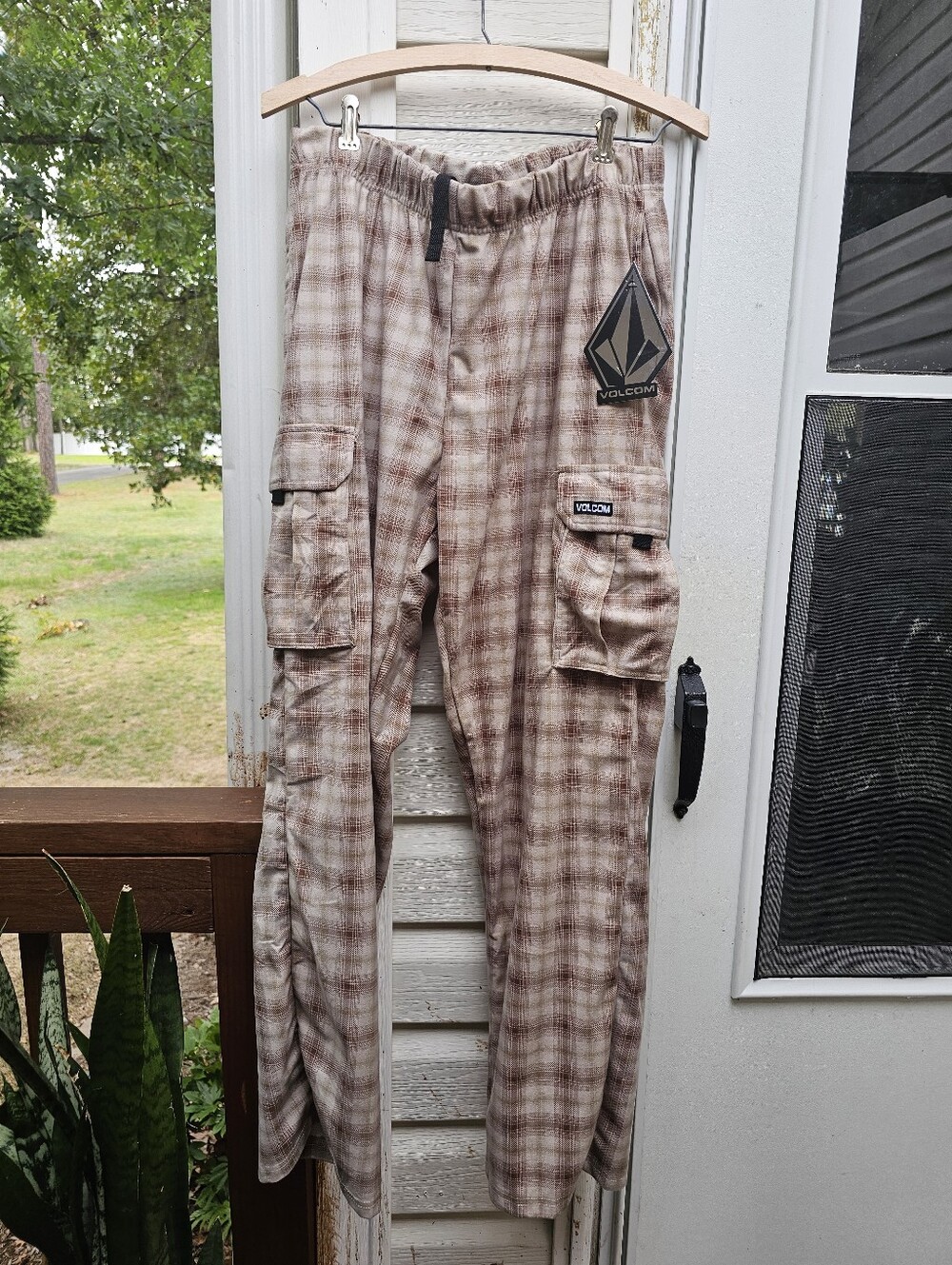 Volcom Cargo Pajama Pants‎ Plaaid Brown Tan Loose Fit Mens Large Pj's Sleepwear